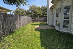 5600 Creekhollow Dr, Arlington, TX 76018 - Photo 30