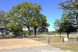 205 Mason Dr, Seven Points, TX 75143 - Photo 28