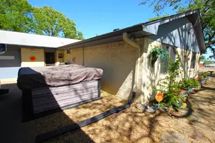 205 Mason Dr, Seven Points, TX 75143 - Photo 22