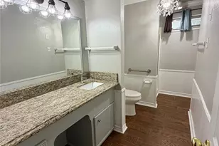 205 Mason Dr, Seven Points, TX 75143 - Photo 10