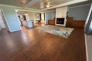 205 Mason Dr, Seven Points, TX 75143 - Photo 4