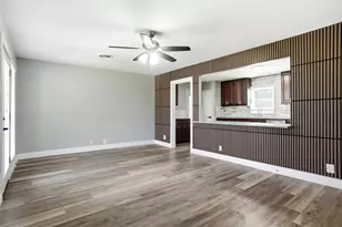 705 Vine St, Euless, TX 76040 - Photo 4