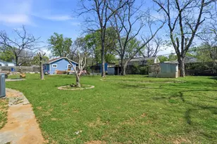 705 Vine St, Euless, TX 76040 - Photo 14