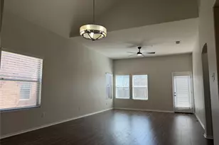 10035 Wake Bridge Dr, Frisco, TX 75035 - Photo 12