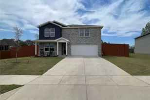 408 Parker Oaks Dr, Chandler, TX 75758 - Photo 1