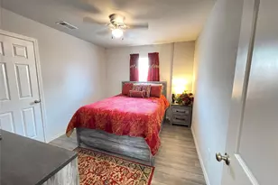 408 Parker Oaks Dr, Chandler, TX 75758 - Photo 14