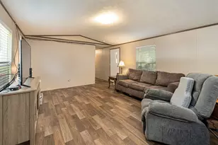 237 Wildwind St, Gun Barrel City, TX 75156 - Photo 4