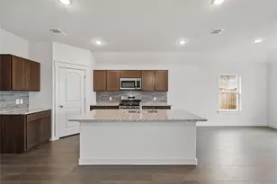 126 Patrick Henry Dr, Venus, TX 76084 - Photo 2