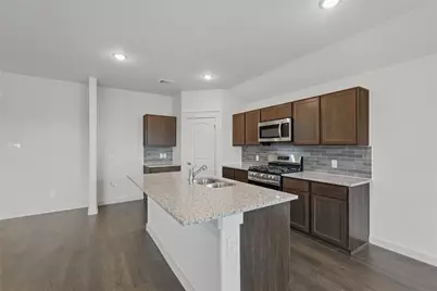 126 Patrick Henry Drive, Venus, TX 76084 - Photo 4