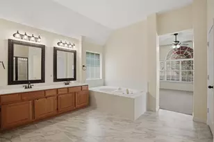 6613 Barclay Ln, Garland, TX 75044 - Photo 18