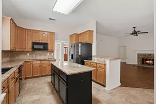 6613 Barclay Ln, Garland, TX 75044 - Photo 4