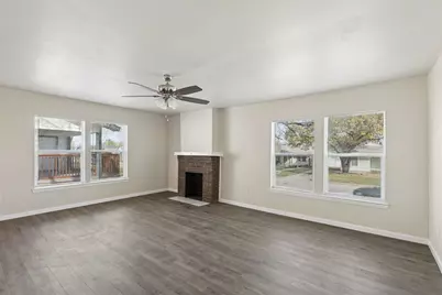 940 E Ramsey Avenue, Fort Worth, TX 76104 - Photo 6