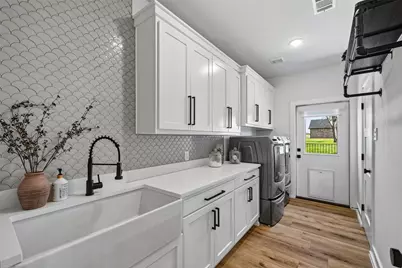 2713 Village Road, Granbury, TX 76049 - Photo 16