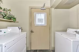 7906 Royal Ln, Dallas, TX 75230 - Photo 30