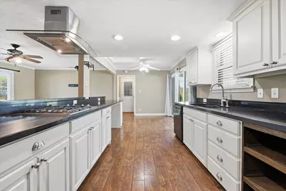 5413 Jerri Lane, Haltom City, TX 76117 - Photo 8