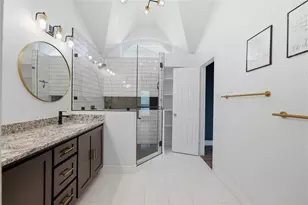 6770 Daren Dr, Fort Worth, TX 76137 - Photo 2