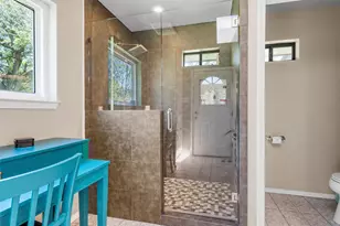 1049 W Moonlight Dr, Robinson, TX 76706 - Photo 22