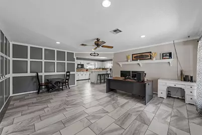 1049 W Moonlight Drive, Robinson, TX 76706 - Photo 16