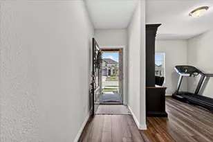 210 Briarwood Ln, Lake Dallas, TX 75065 - Photo 4