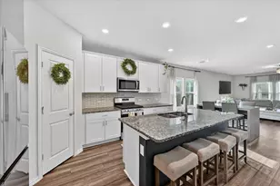 210 Briarwood Ln, Lake Dallas, TX 75065 - Photo 6