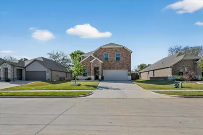 210 Briarwood Lane, Lake Dallas, TX 75065 - Photo 2