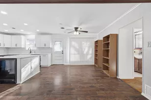 106 N 9th St, Sanger, TX 76266 - Photo 8