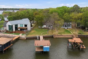 125 Pebble Beach Dr, Mabank, TX 75156 - Photo 2