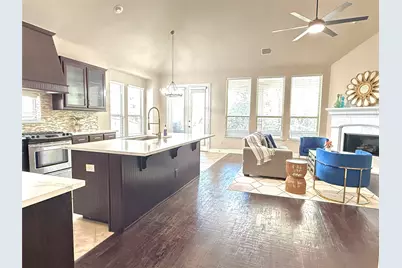 12130 Jackson Creek Drive, Dallas, TX 75243 - Photo 10