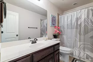 12130 Jackson Creek Dr, Dallas, TX 75243 - Photo 18