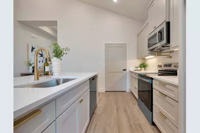 929 E Magnolia Avenue, Fort Worth, TX 76104 - Photo 16