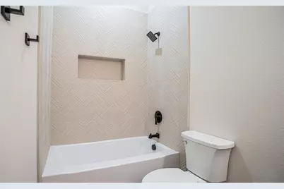 5702 Barkridge Drive, Granbury, TX 76048 - Photo 24