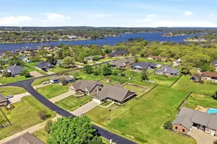 121 Bowie Dr, Gainesville, TX 76240 - Photo 32