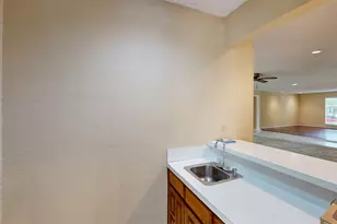 6851 Shorecrest Ct, Fort Worth, TX 76132 - Photo 14