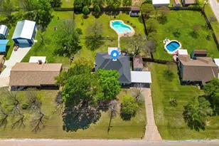 317 Ryan Ave, Burleson, TX 76028 - Photo 4