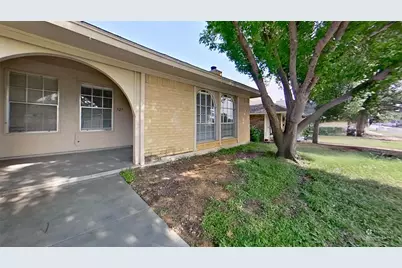 527 Crowley Road, Arlington, TX 76012 - Photo 4
