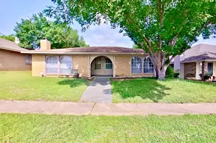 527 Crowley Rd, Arlington, TX 76012 - Photo 1