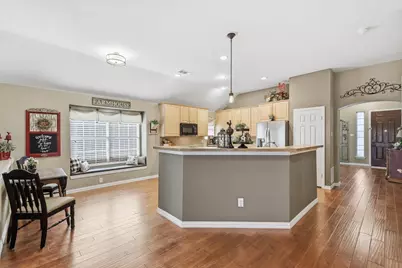 6940 Shoreway Drive, Grand Prairie, TX 75054 - Photo 12