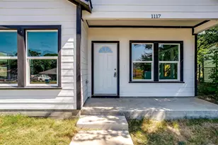 1117 E Cantey St, Fort Worth, TX 76104 - Photo 2