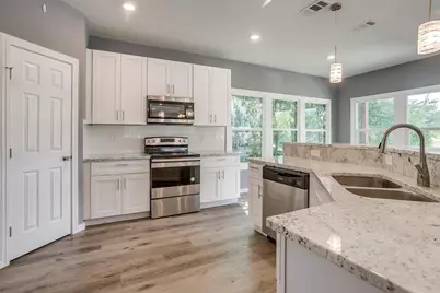 1117 E Cantey Street, Fort Worth, TX 76104 - Photo 10