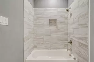 1117 E Cantey St, Fort Worth, TX 76104 - Photo 16