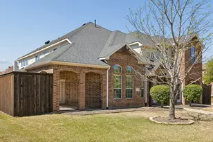 5193 Rolling Hills Dr, Frisco, TX 75036 - Photo 2