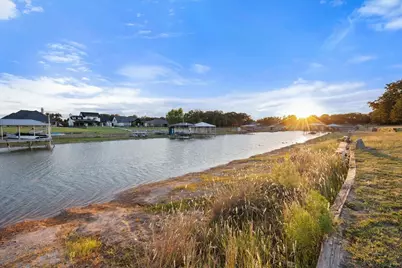 1532 Laguna N, Pelican Bay, TX 76020 - Photo 40