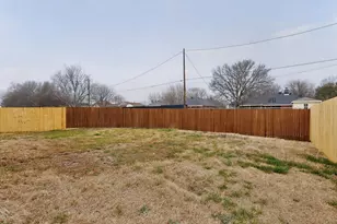 10121 Budtime Ln, Dallas, TX 75217 - Photo 30