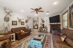 595 Navajo Rd, Whitesboro, TX 76273 - Photo 4