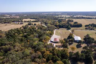595 Navajo Rd, Whitesboro, TX 76273 - Photo 32
