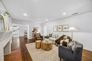 9262 Forest Hills Blvd, Dallas, TX 75218 - Photo 6