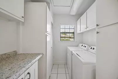 9262 Forest Hills Boulevard, Dallas, TX 75218 - Photo 20