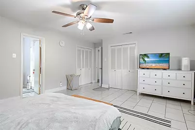 1305 W Grauwyler Road, Irving, TX 75061 - Photo 16