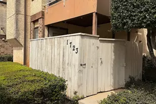 1723 Crest Grove Dr, Arlington, TX 76012 - Photo 1