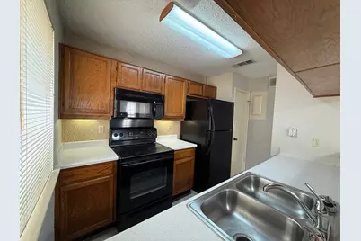 1723 Crest Grove Drive #120B, Arlington, TX 76012 - Photo 6